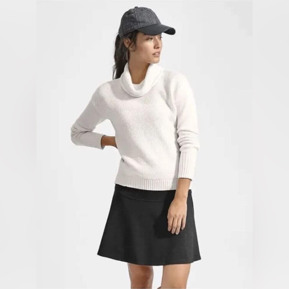 Athleta Ponte Twill Skirt in Black A-Line Flare Golf Everyday Medium US 2 Small